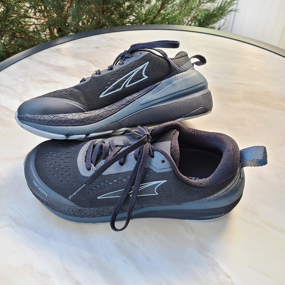 Women's Altra Paradigm 5 SZ 6.5
